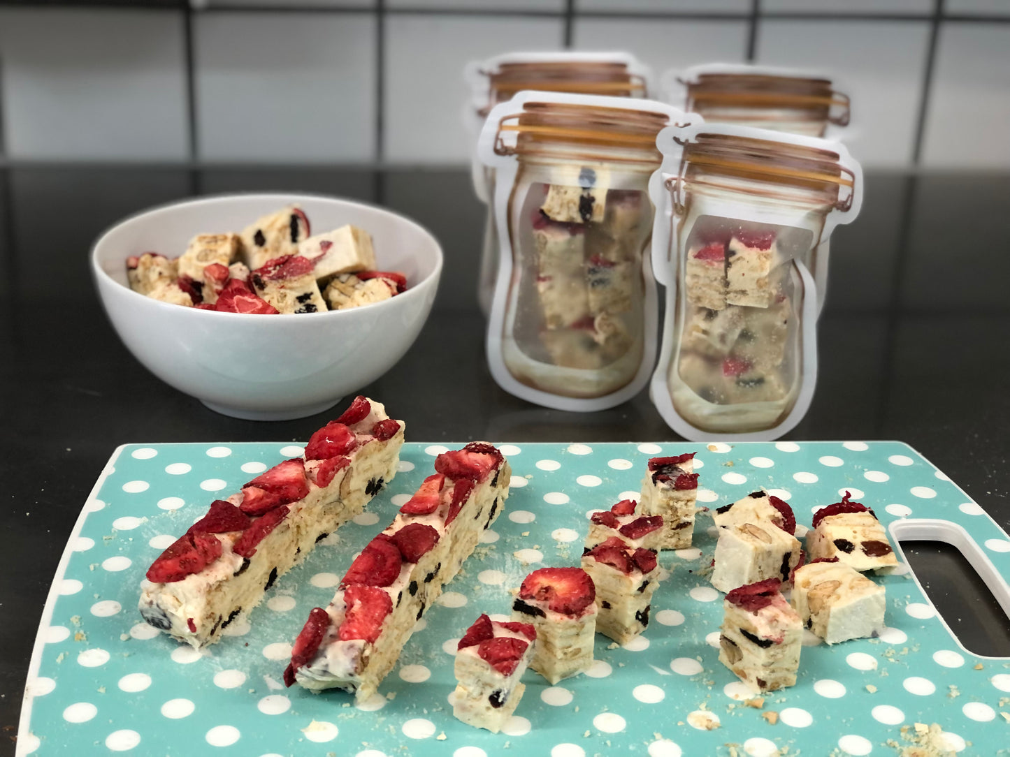 雪花酥 (雪Q餅)系列 Snowflake Nougat series +可選擇店內自取 Instore Pickup/貨運宅配 UPS Express