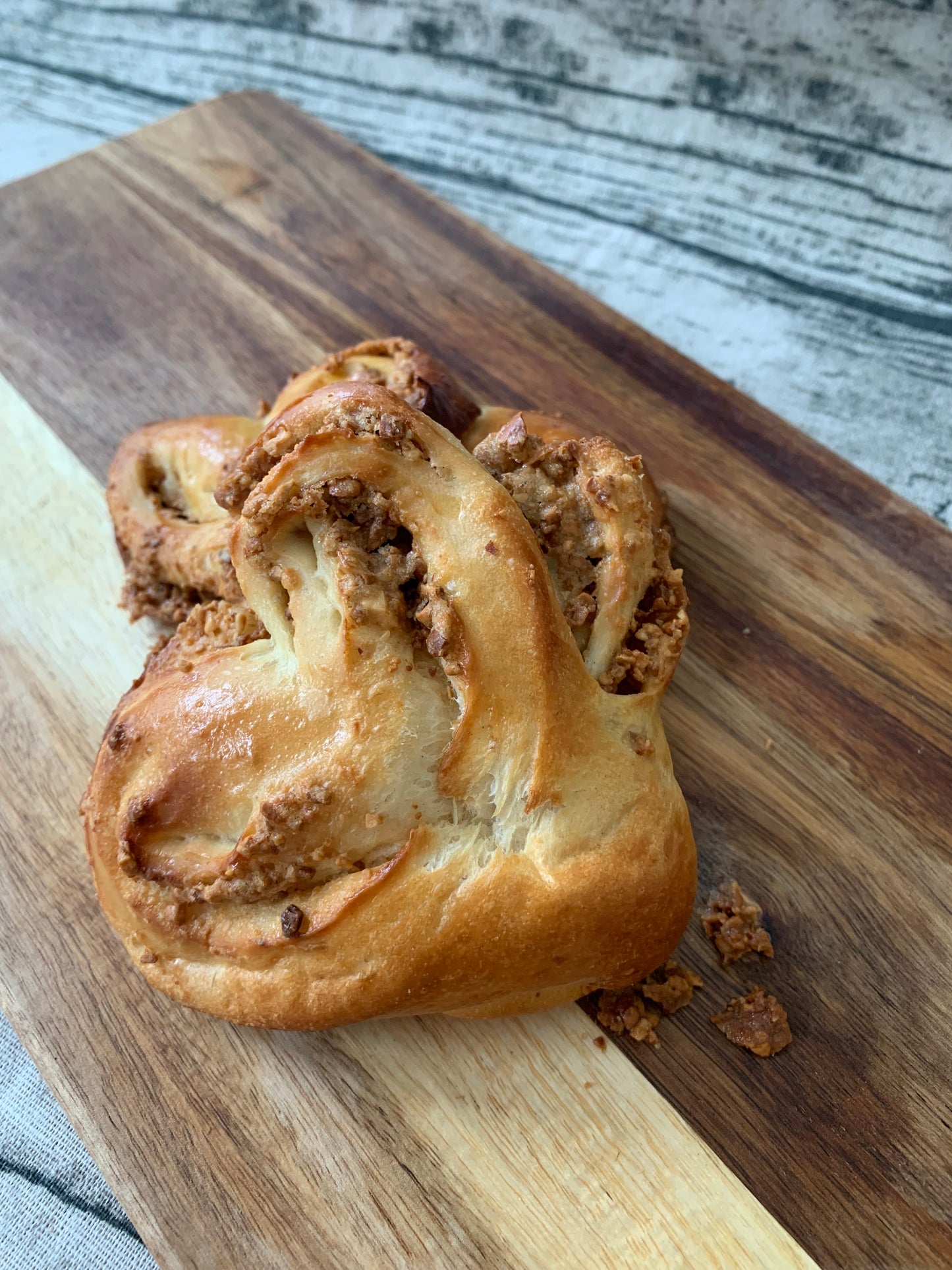 經典台式麵包系列 Taiwanesisches Classic series 大包裝一組6顆 (1 Big Packung mit 6 Stk) 可選擇店內自取 Instore Pickup/貨運宅配 UPS Express